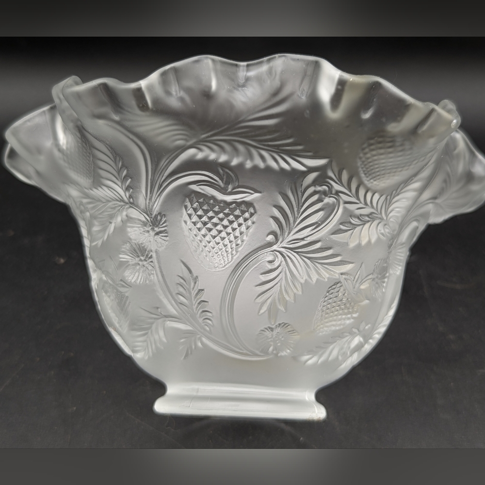 Vintage Fenton Ruffle Frosted Satin Embossed Strawberry Strawberries Vine Art - Picture 6 of 9